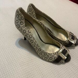Guess Vintage Shoes Size 7.5